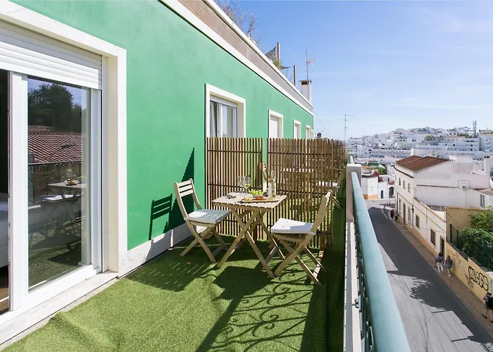 Golden Experience Affittacamere 3*